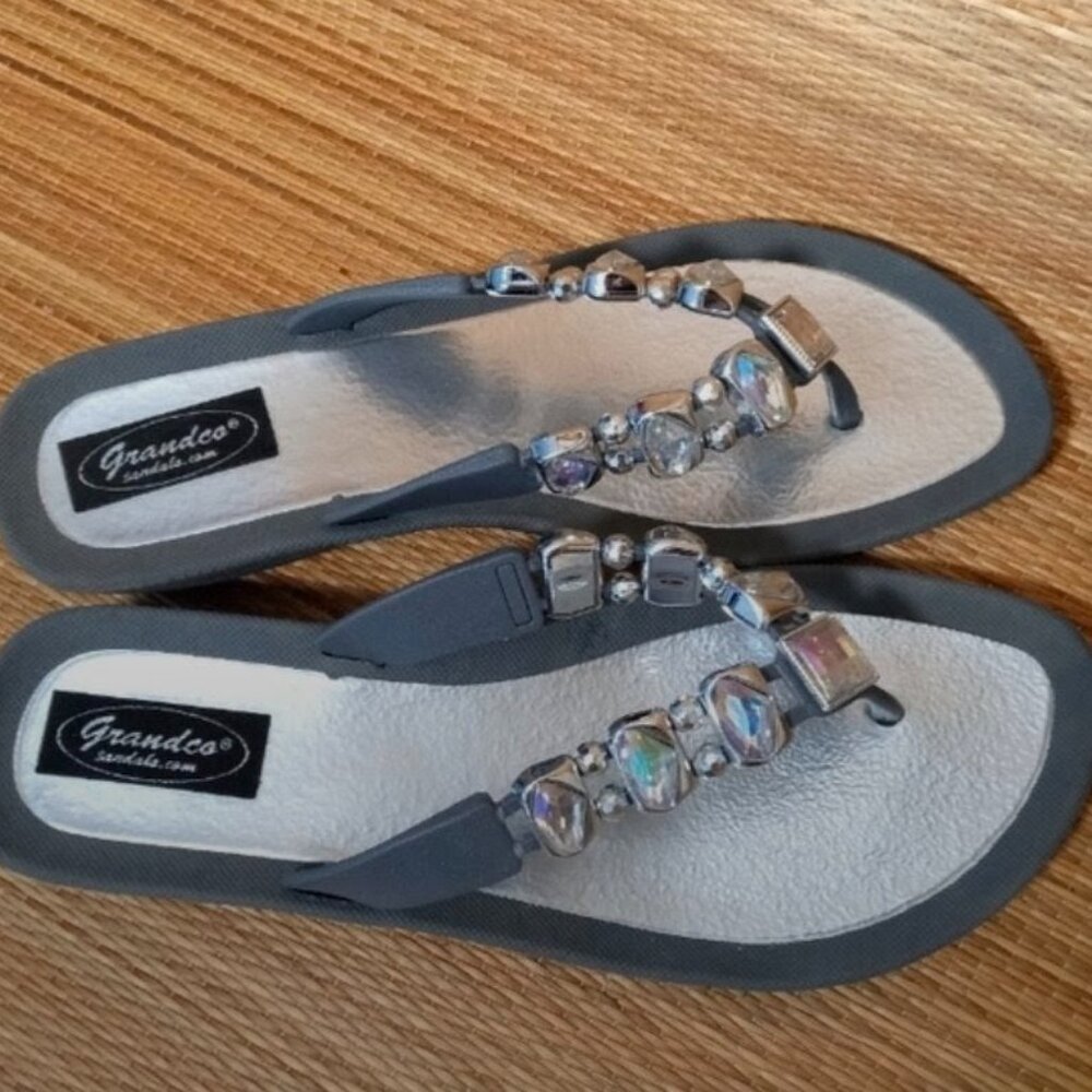 Grandco sandals women's 10 silver gray Aurora Borealis rhinestone flats shoes - Picture 6 of 6